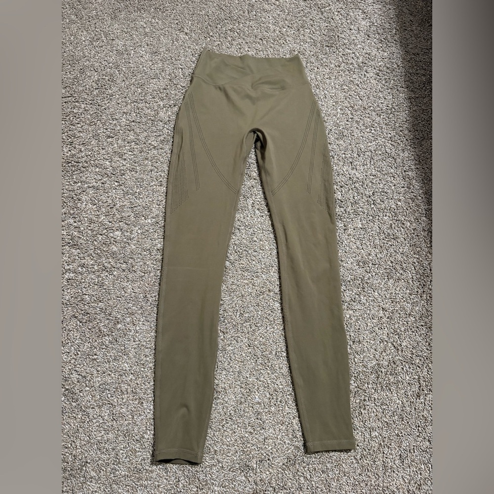 Alphalete Olive Seamless High-Rise Leggings
